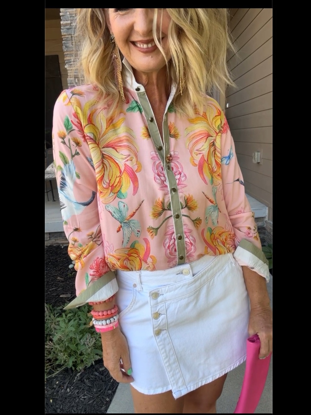 Women’s Pink Floral Button-Down Blouse